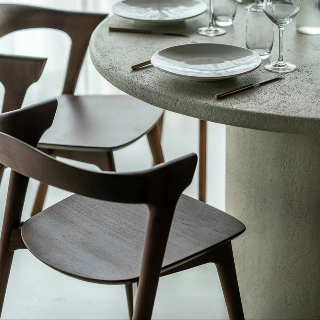 Elements dining table